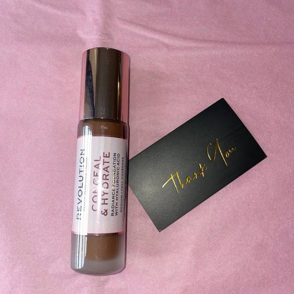 Revolution Cosmetics F16 Conceal & Hydrate Radiance Foundation - Picture 1 of 1